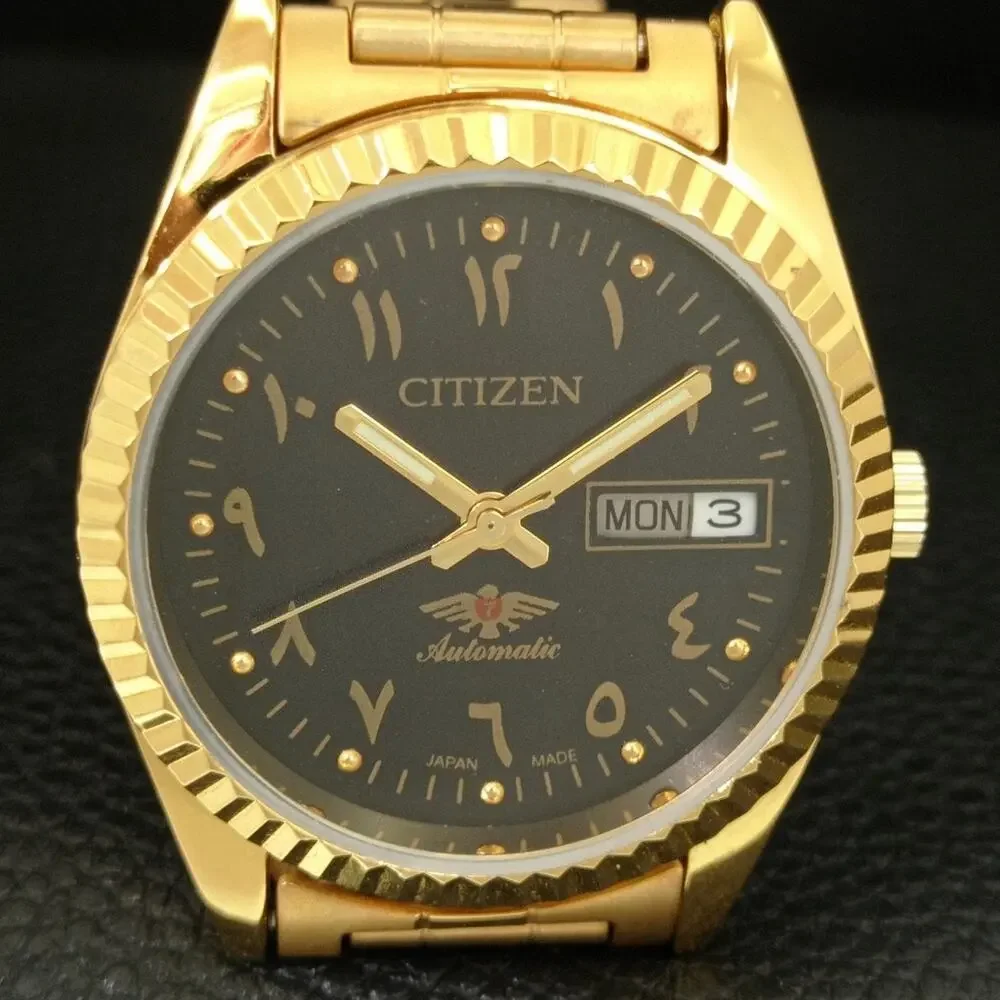 Vintage 1978 Citizen Automatic Mens Gold Watch W/daydate & Black accents